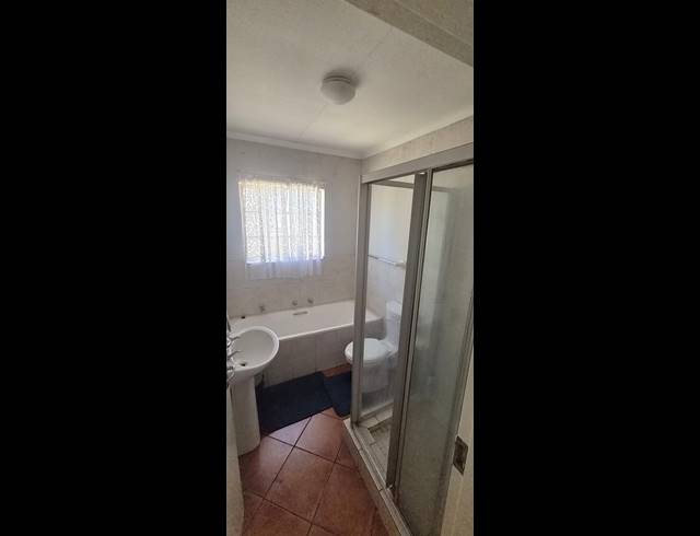 2 BEDROOM APARTMENT FOR SALE IN NORTHGATE